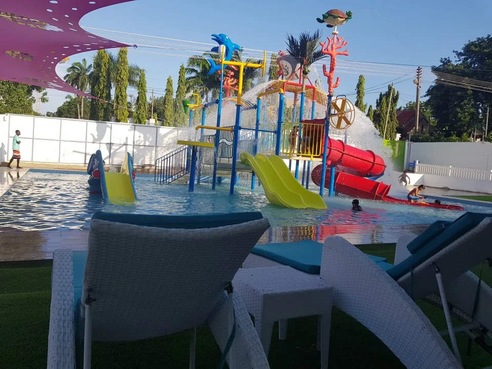 Splash & Play — Accra