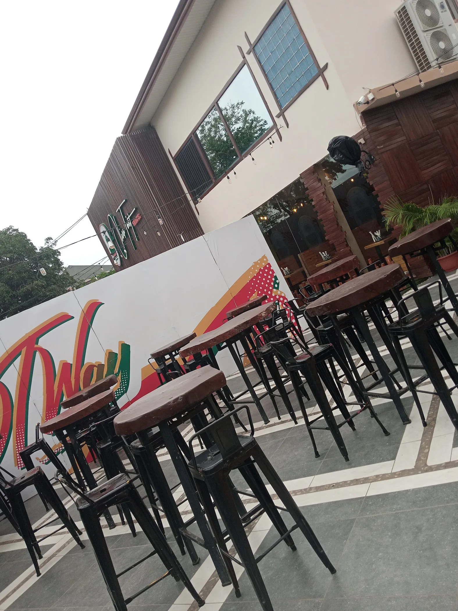 Oliver Twist Shack — Accra