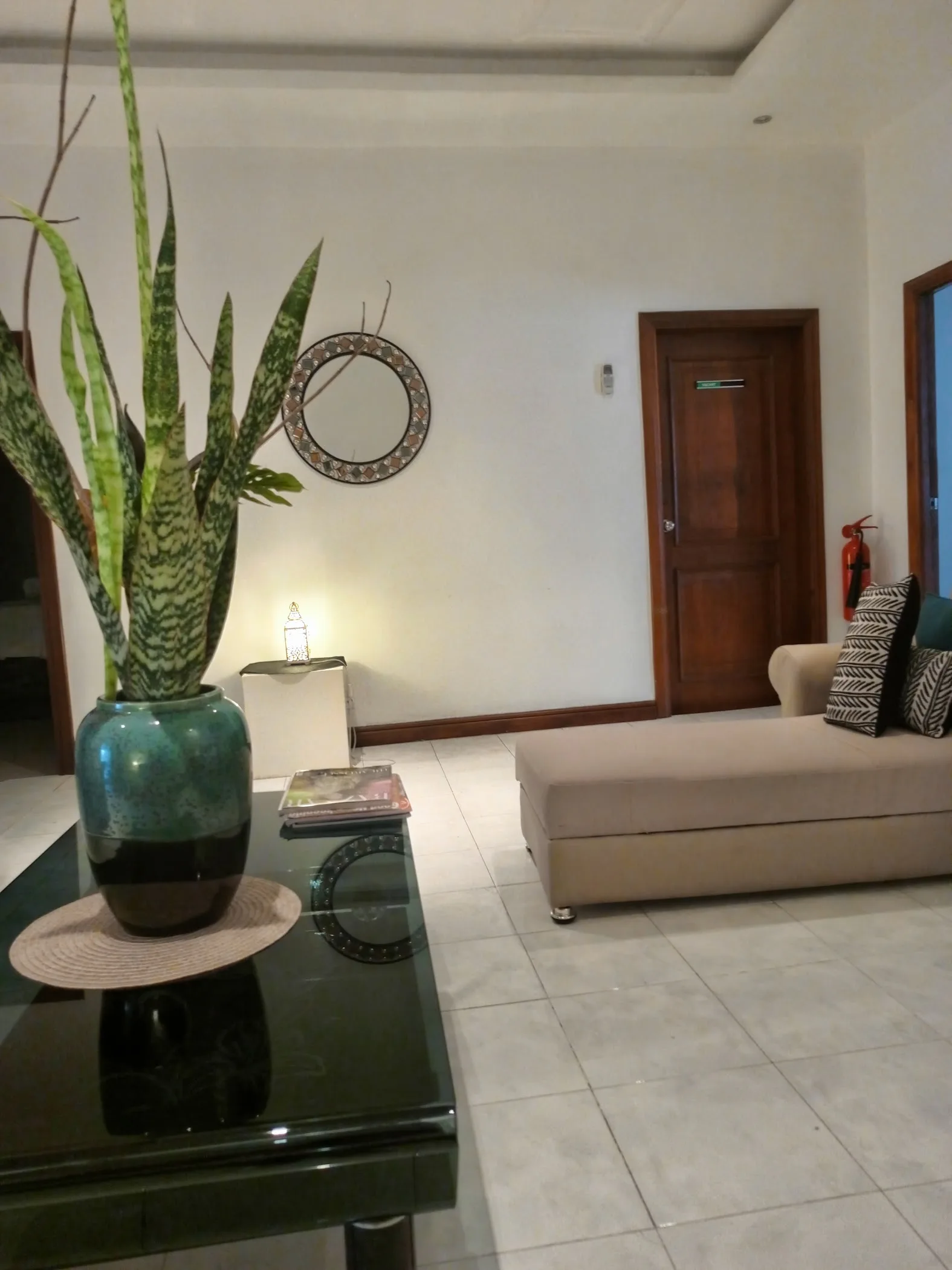 Niobe Spa | Community 18, Tema — Tema