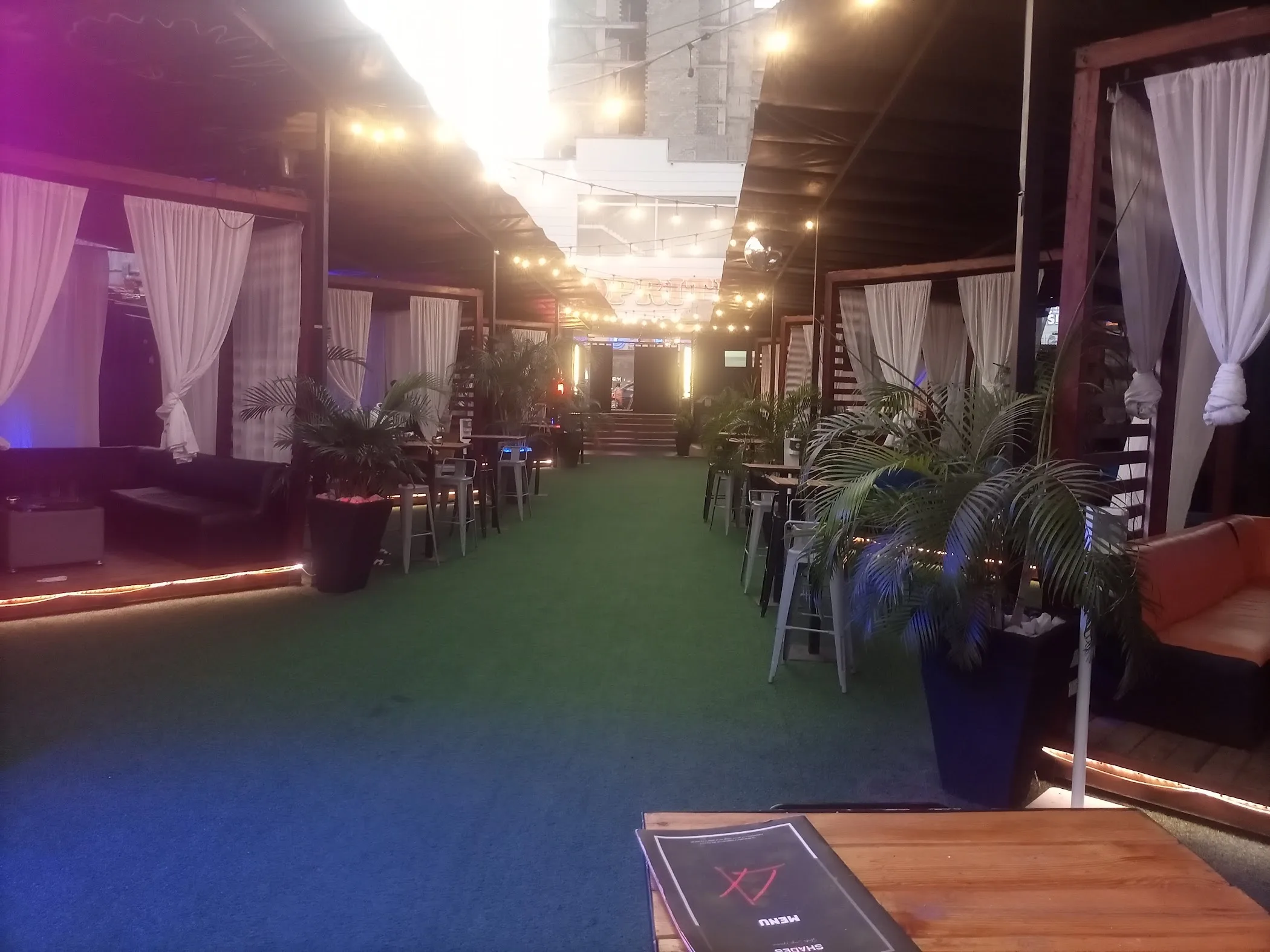 Shades Lounge — Accra