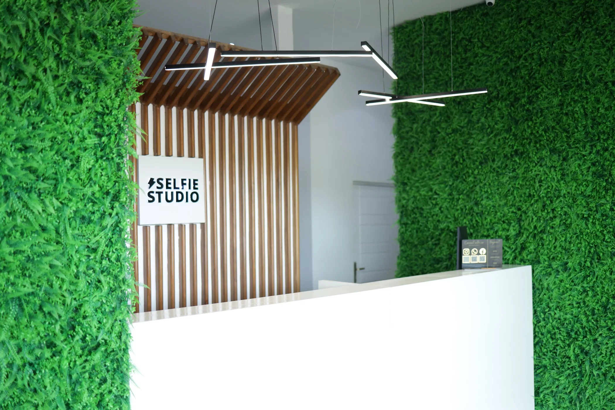 Selfie Studio — Madina