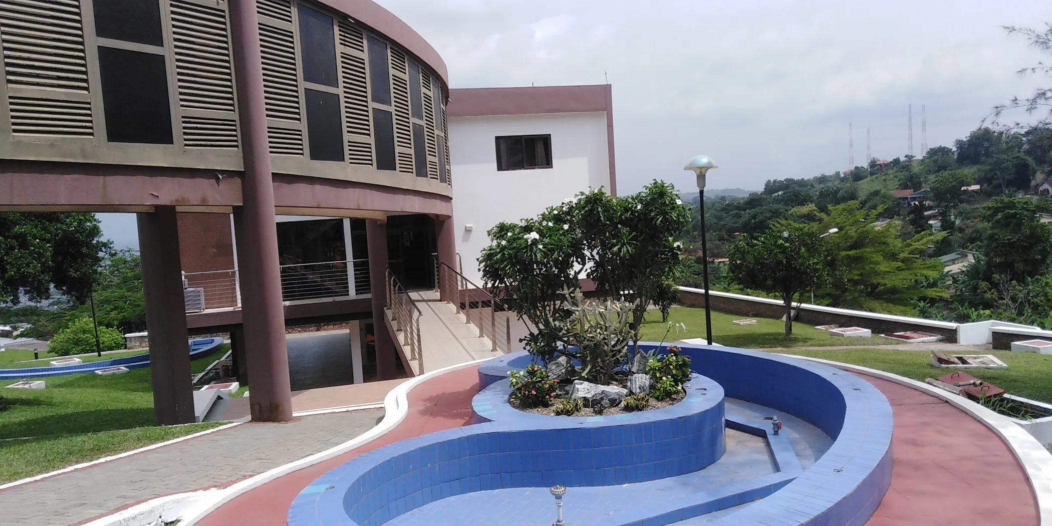 Peduase Lodge Govt — Peduase