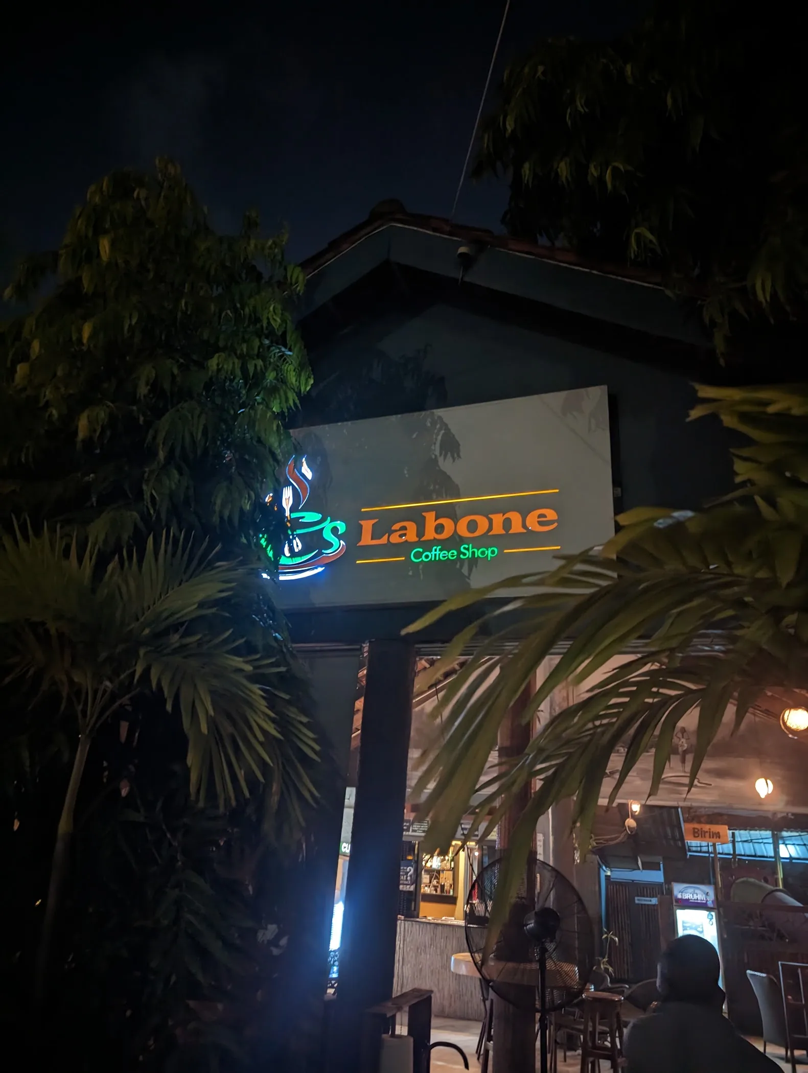 Labone Coffee Shop – TortoisePath