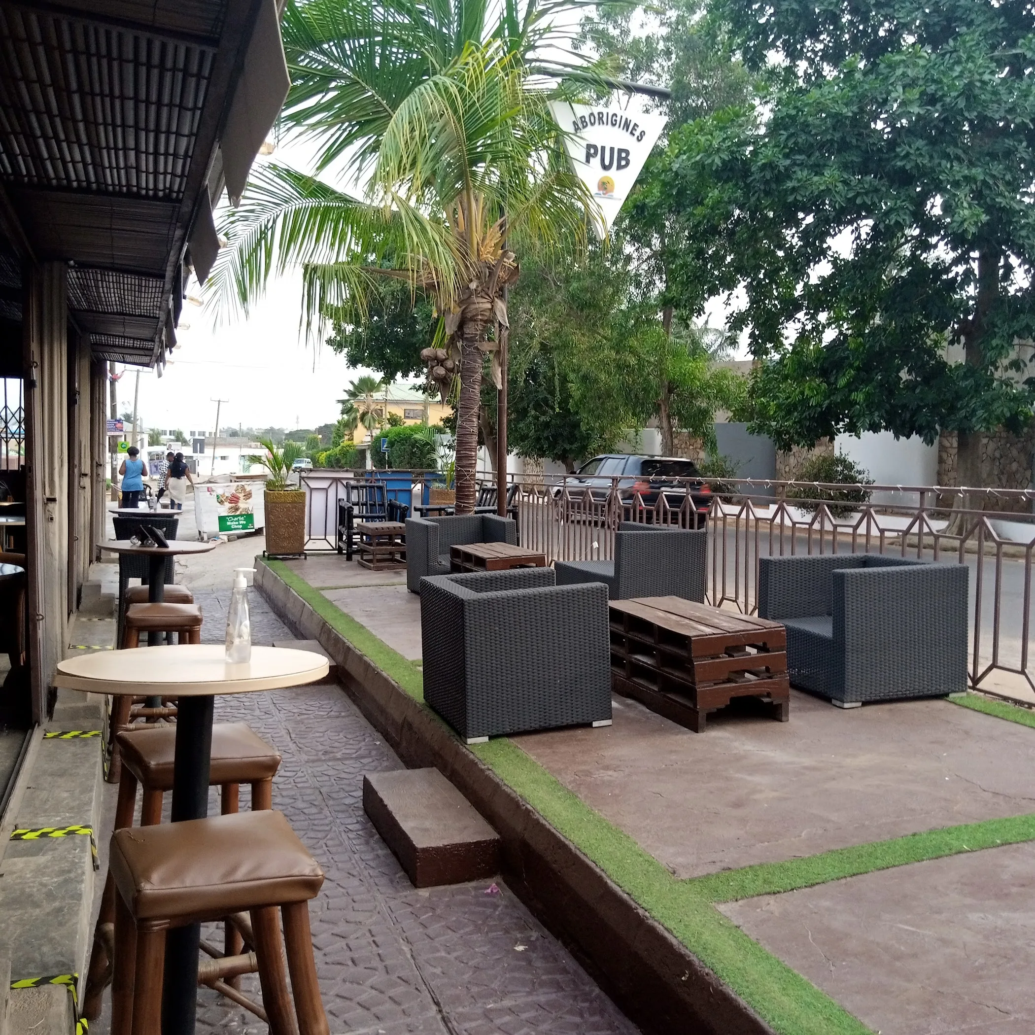 Aborigines Pub — Accra