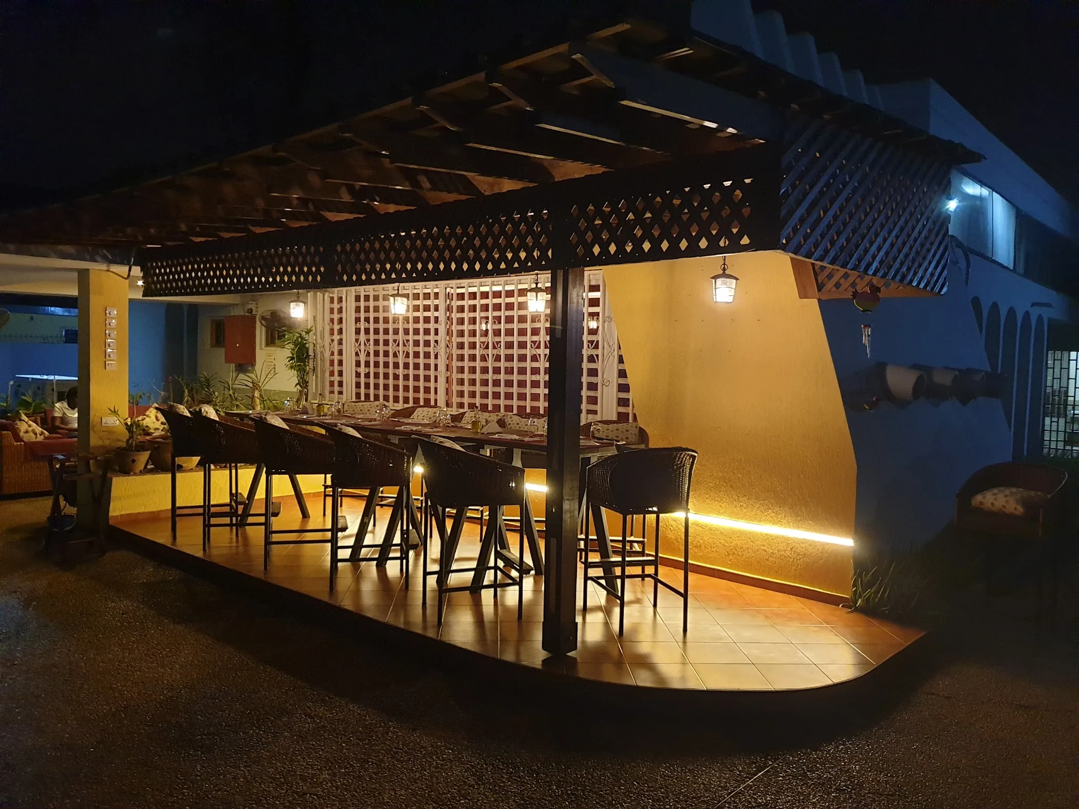 Vixie’s Delicacies — Accra