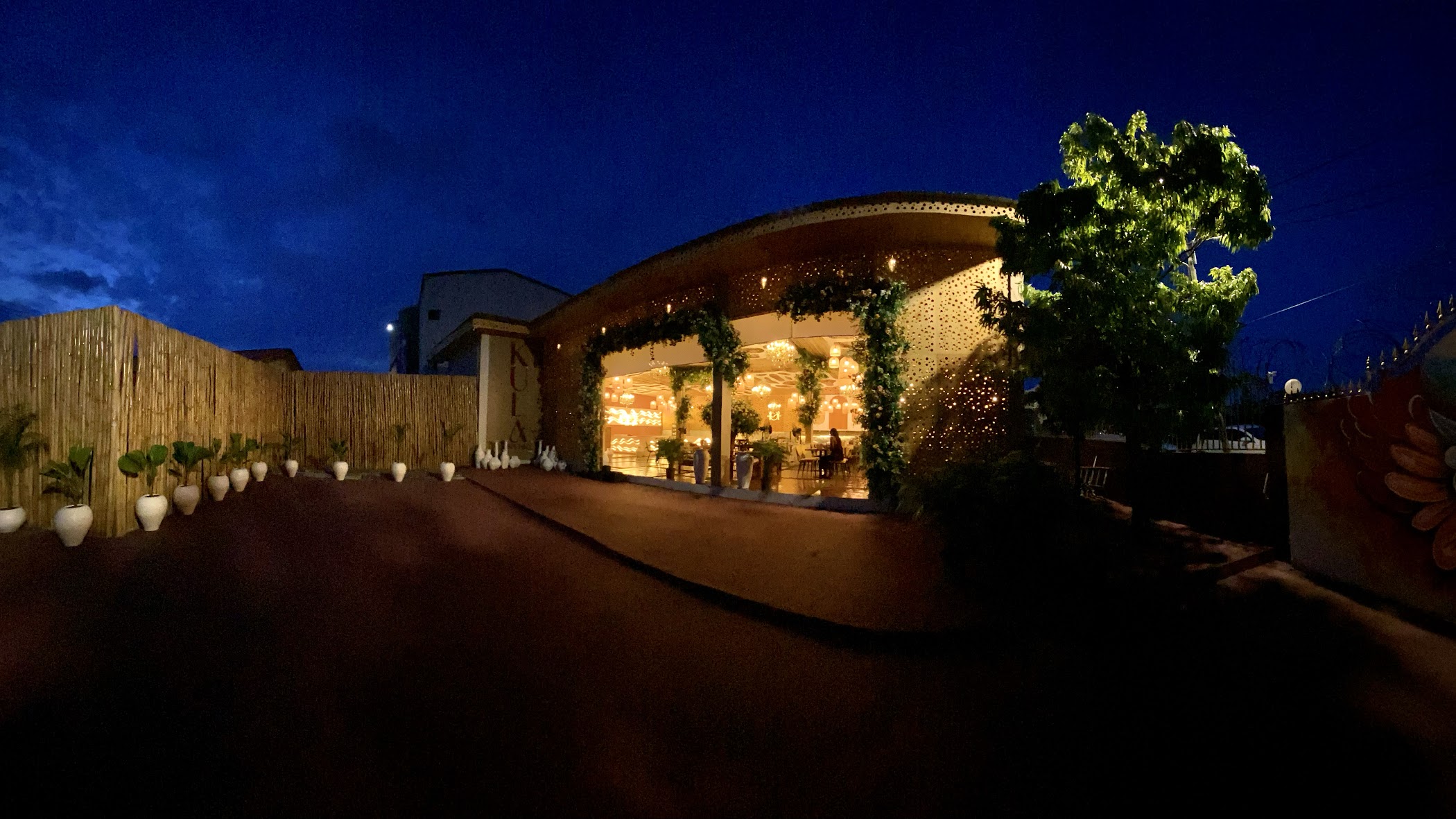 Kitchen Cutoffs KULA Bistro Accra – TortoisePath