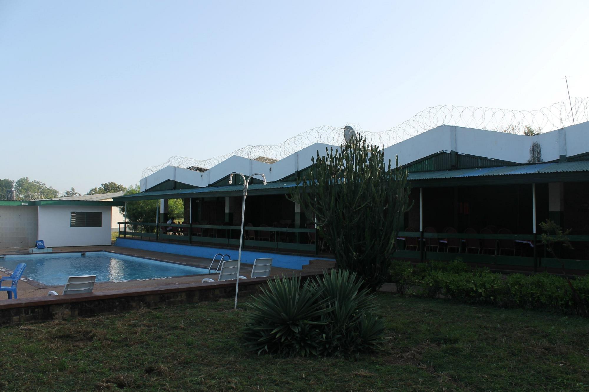 Mole Motel — Larabanga