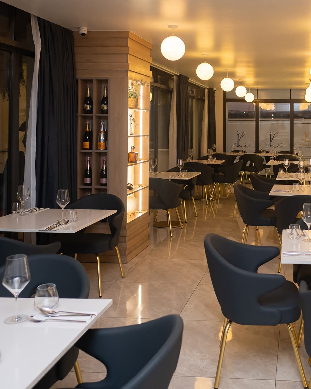 À La Lune Restaurant & Café — Accra
