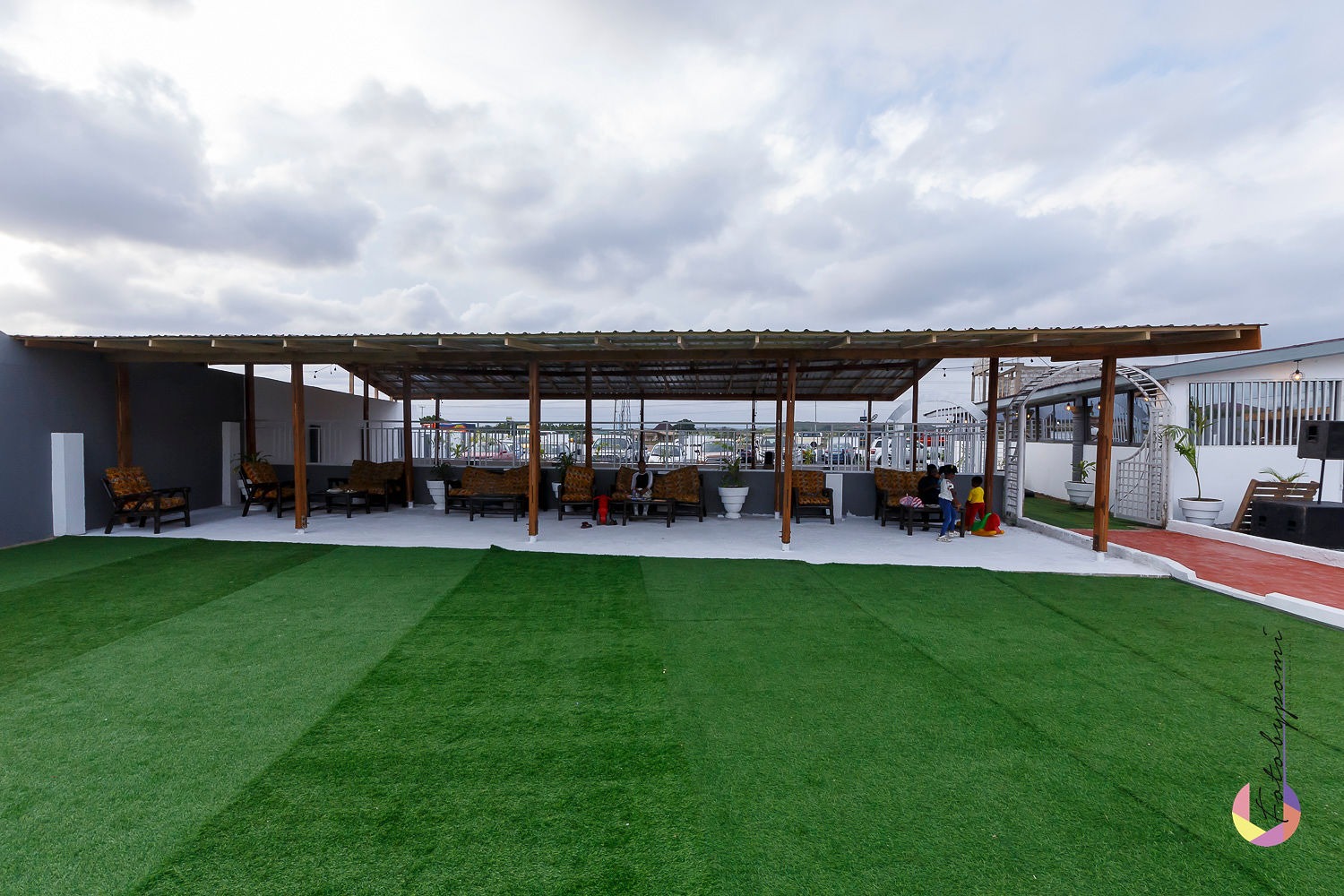 Dice Events Ground & Fun Park — Tema