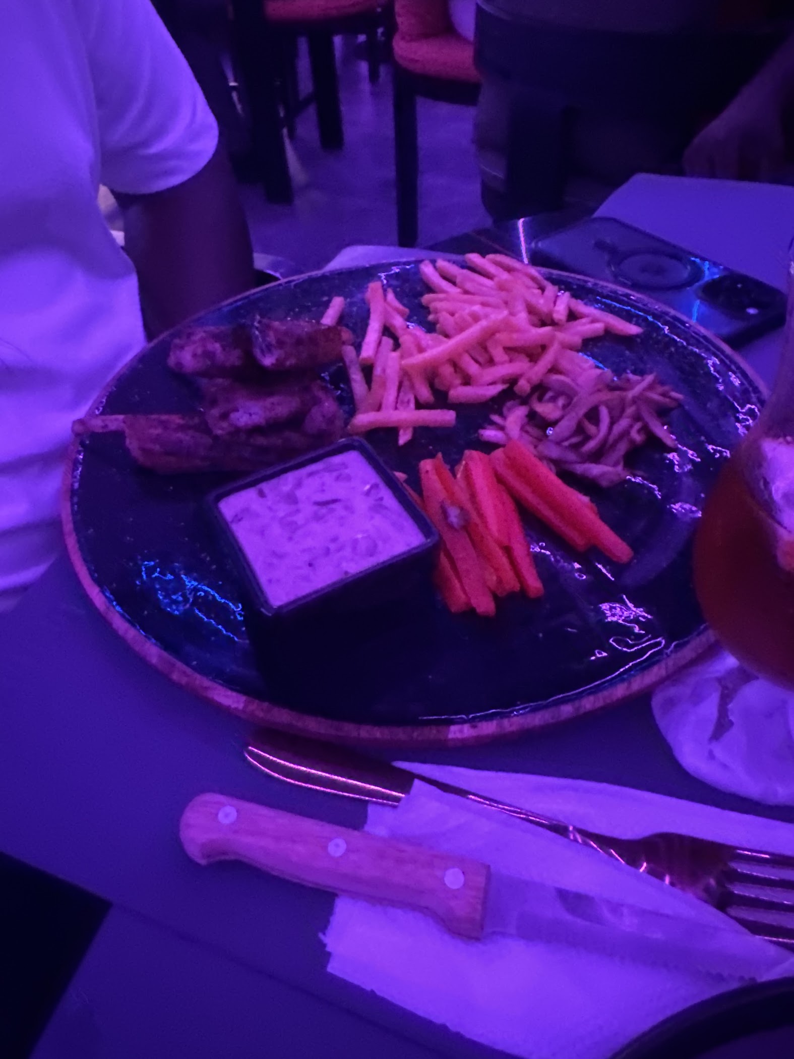 Arrival and context view at Mad Skys | Mad Skyz in Next to Dstrkt24 & Mad Club, Lagos Avenue, East Legon.