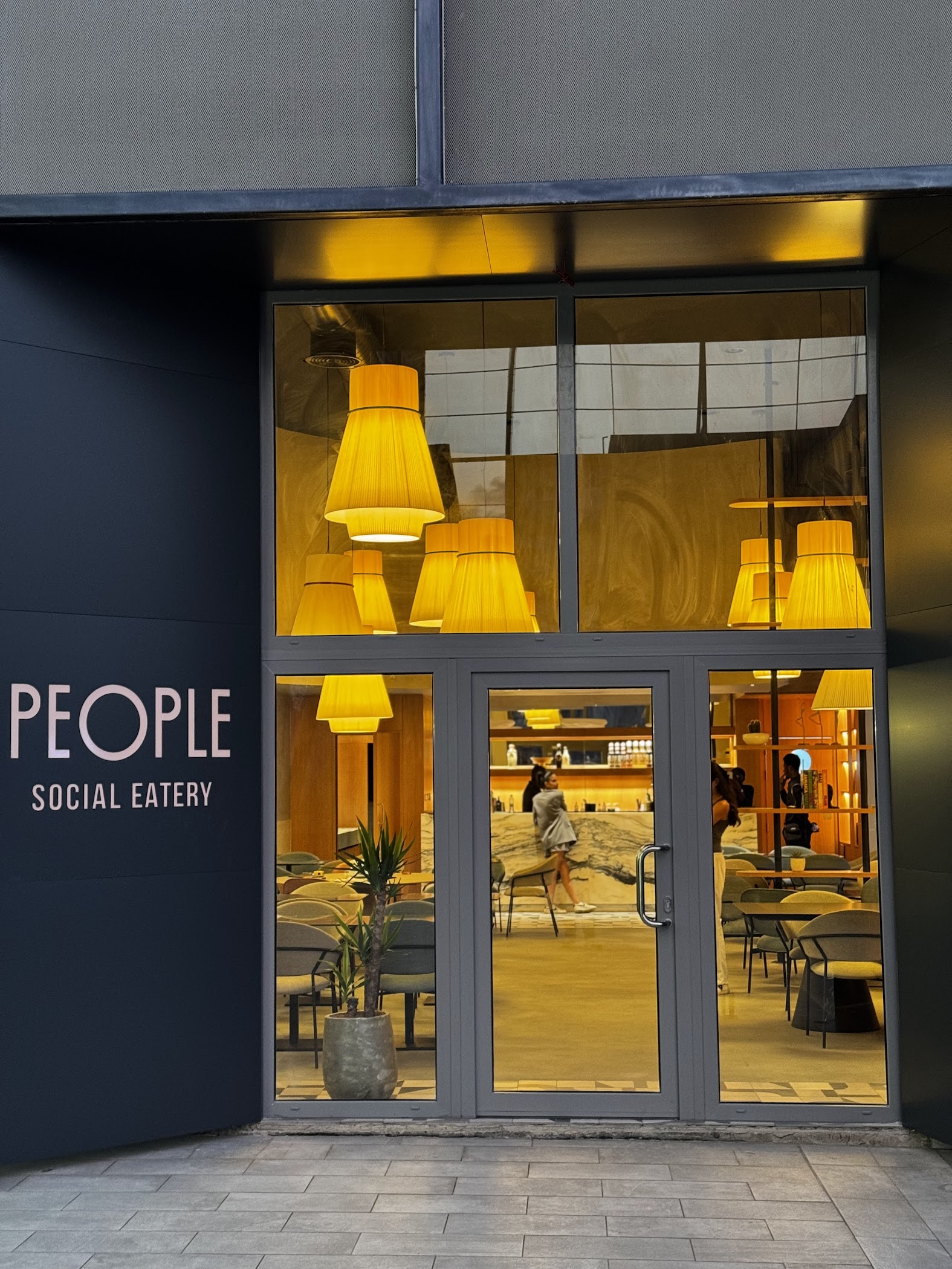 People – social eatery — Accra