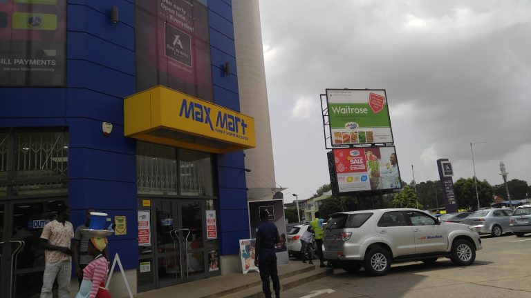 MaxMart 37