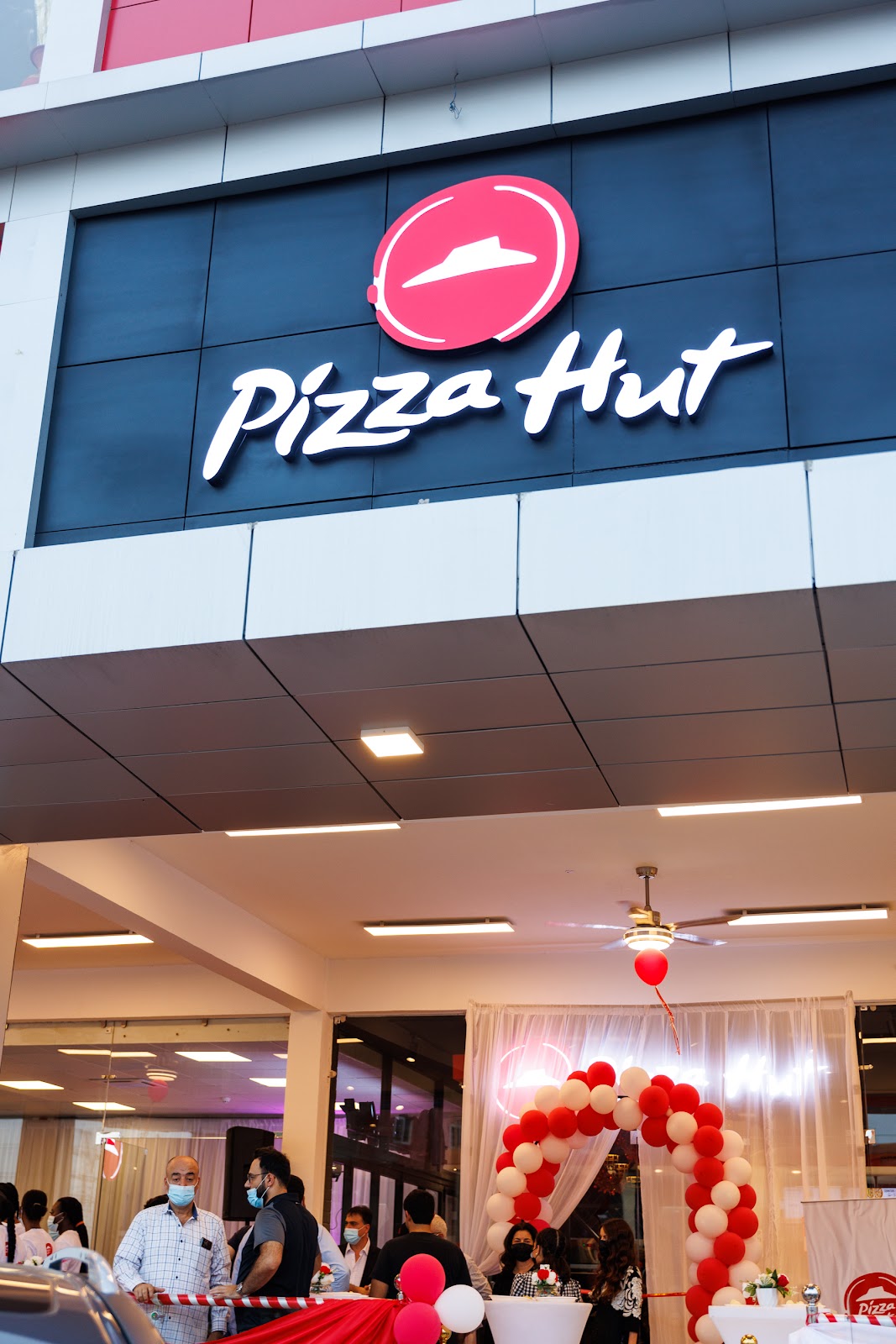Pizza Hut – Melcom Plus — Accra