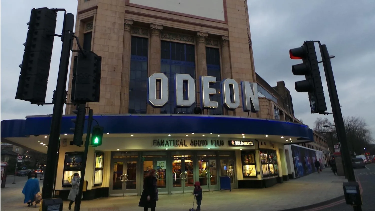 ODEON Luxe | Holloway