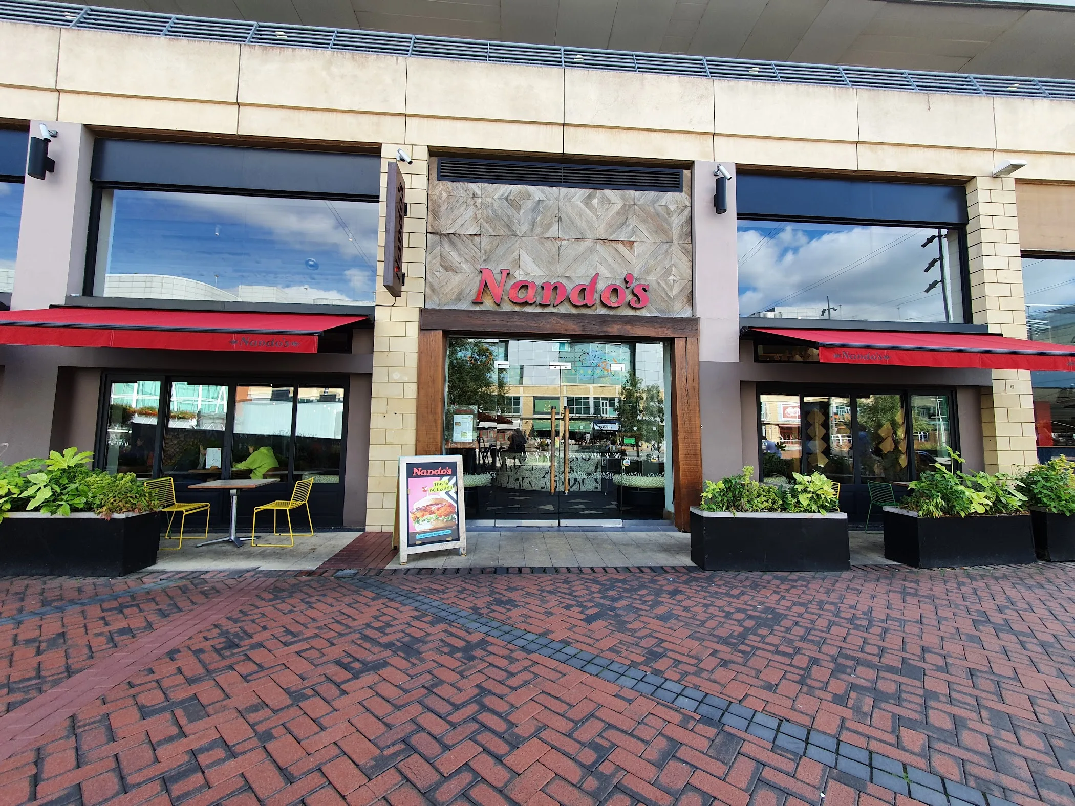 Nando’s | Oracle Centre | Reading