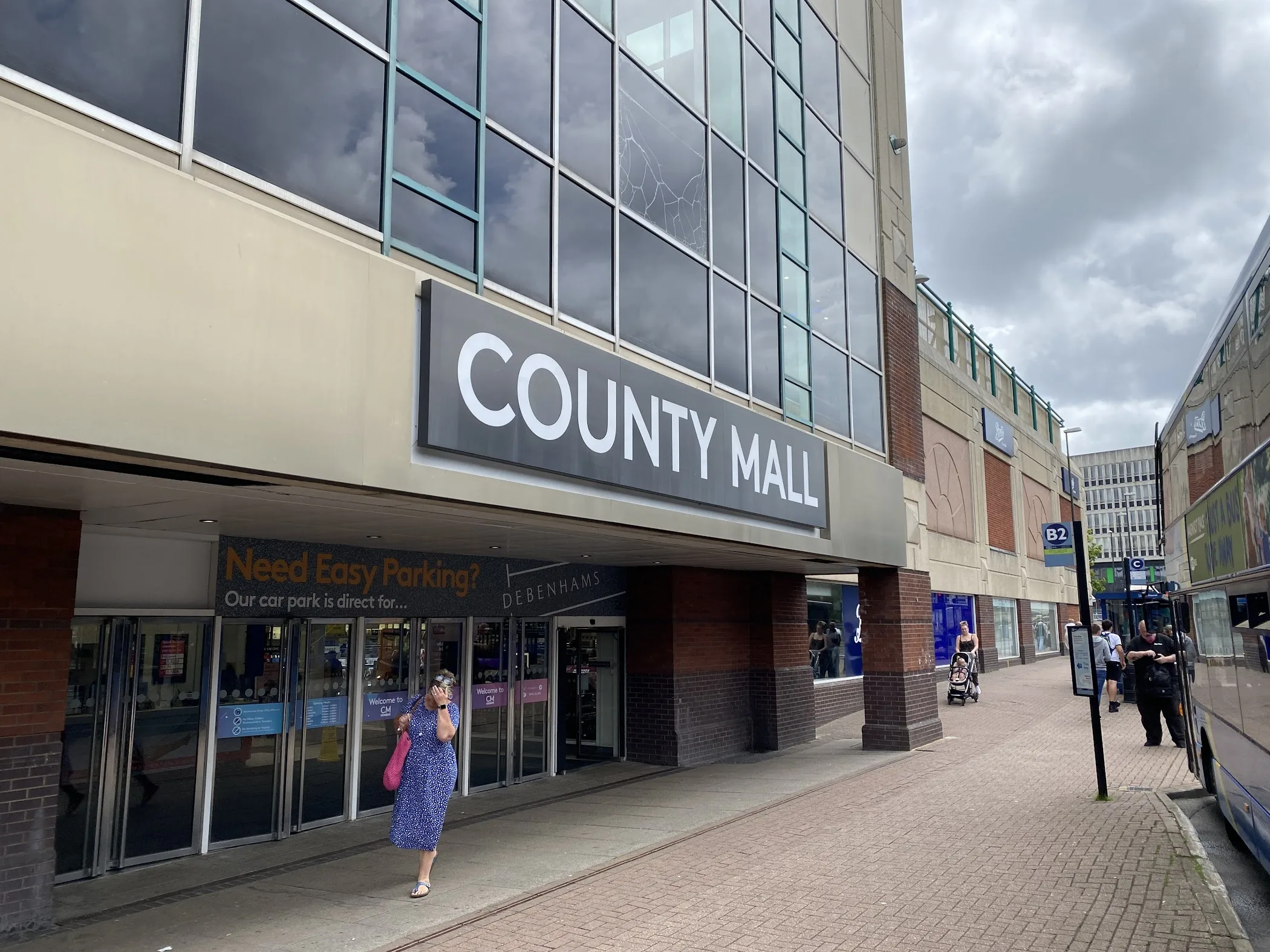County Mall Shopping Centre | Crawley – TortoisePath | United Kingdom 🇬🇧