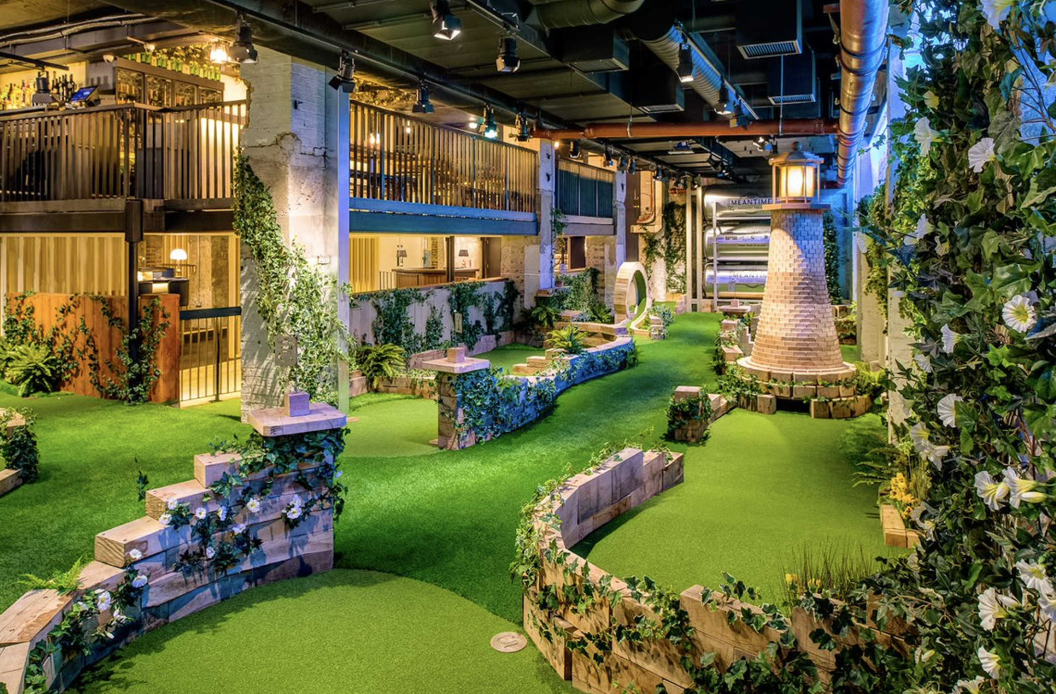 Swingers Crazy Golf | City – TortoisePath | United Kingdom 🇬🇧