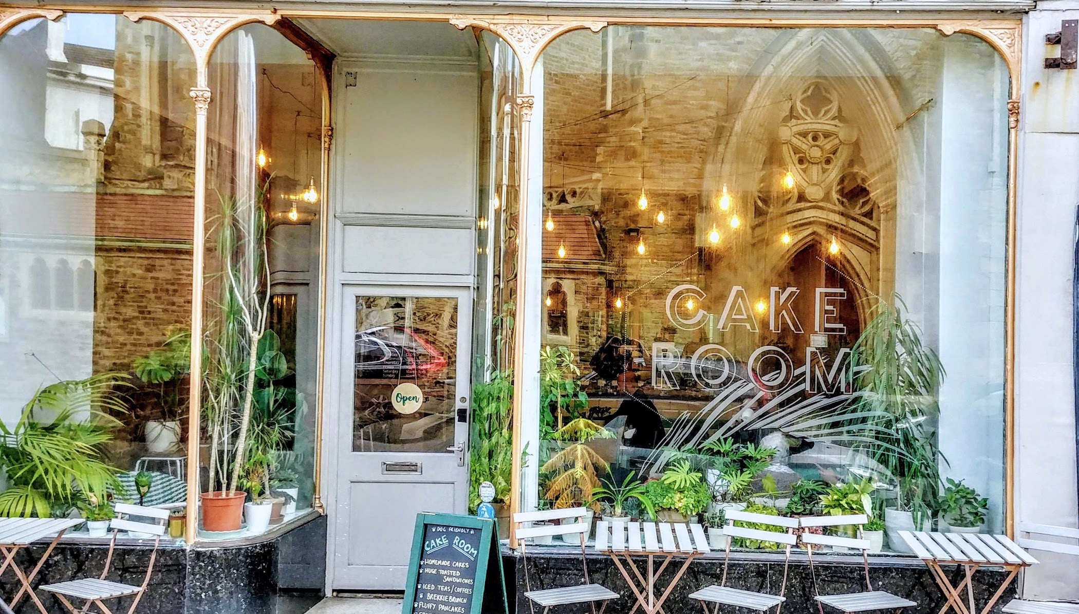 Cake Room – TortoisePath | United Kingdom 🇬🇧