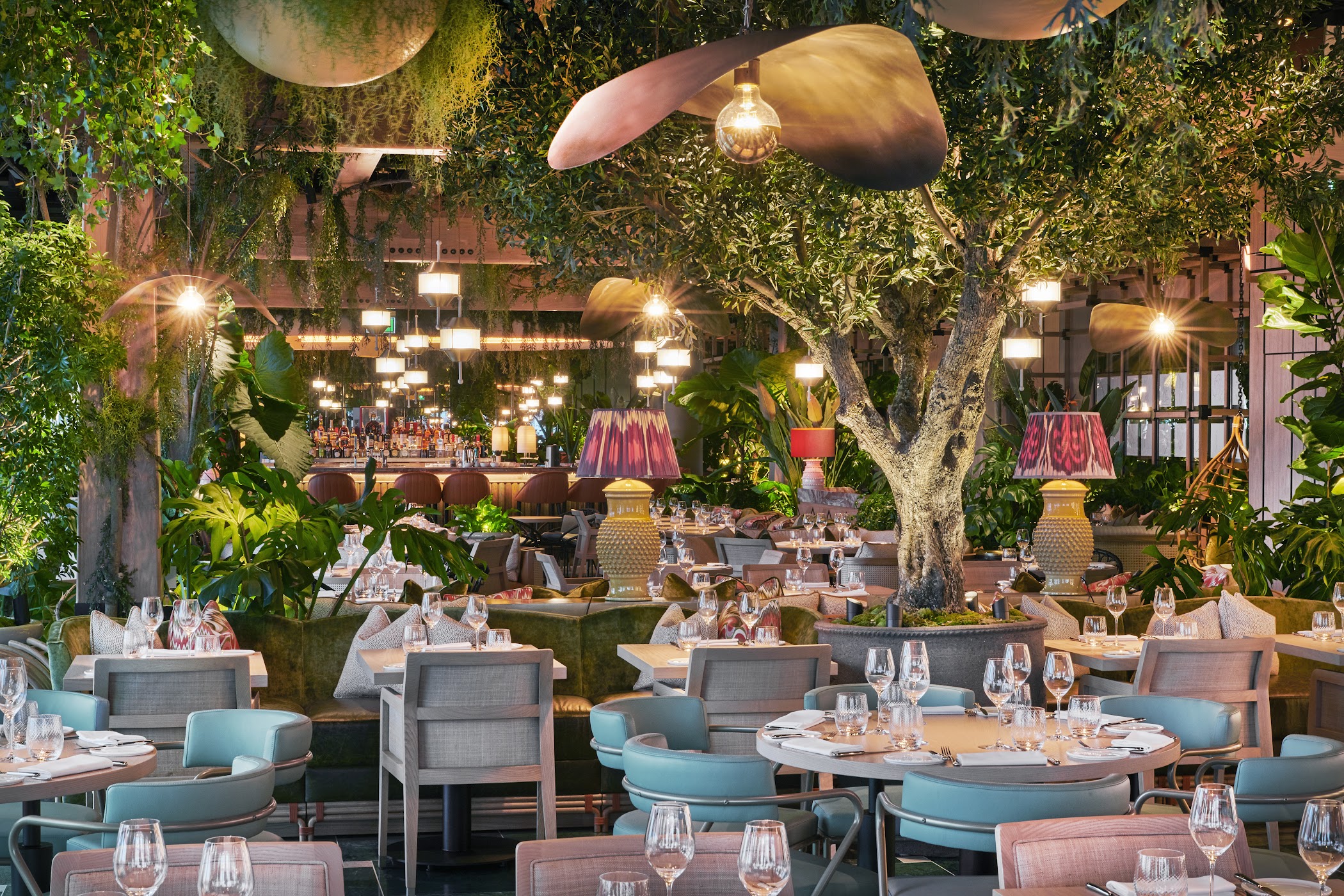 14 Hills | Restaurant