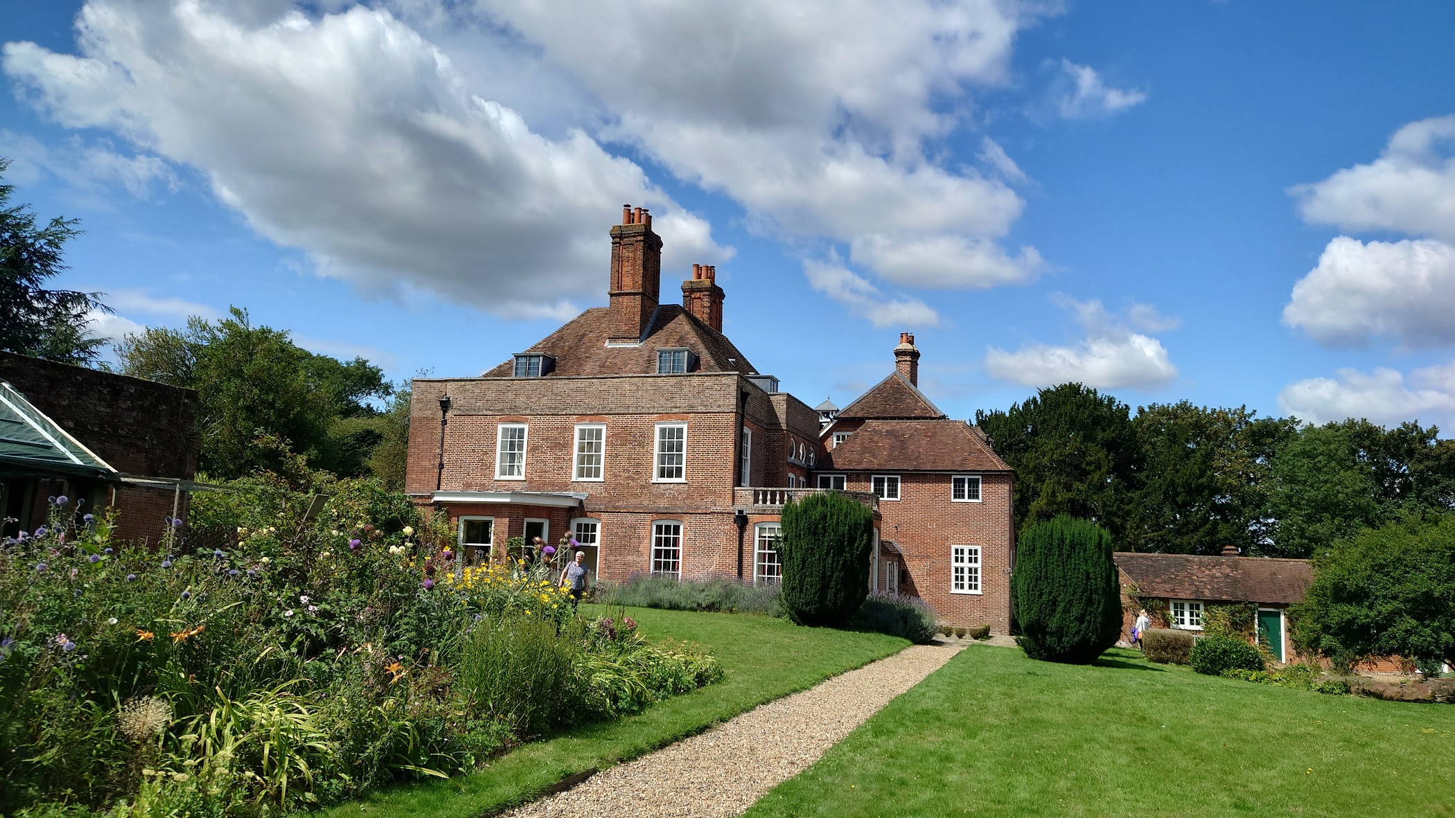 National Trust | Owletts — Cobham