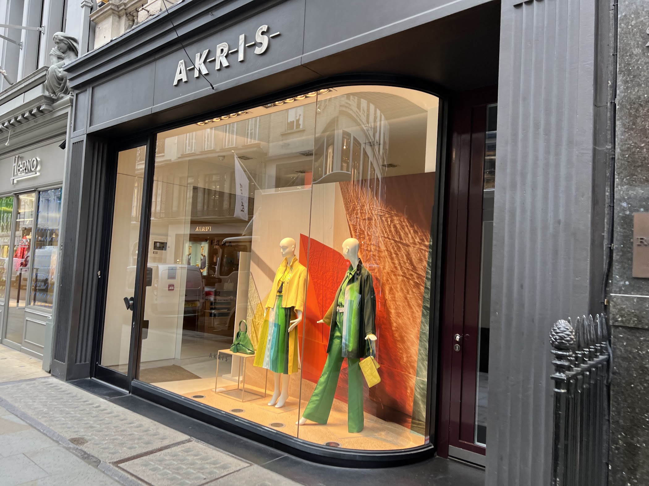 Akris London — London