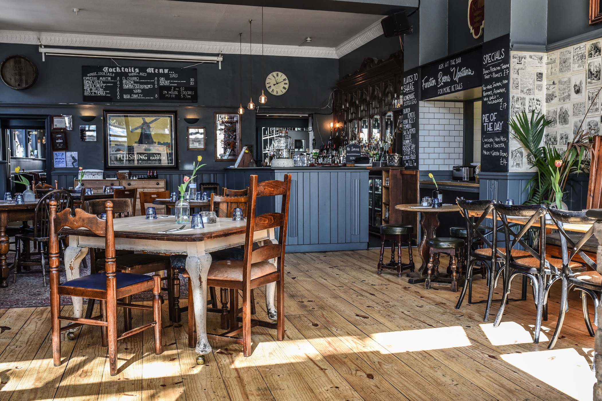 The Selkirk SW17 — London