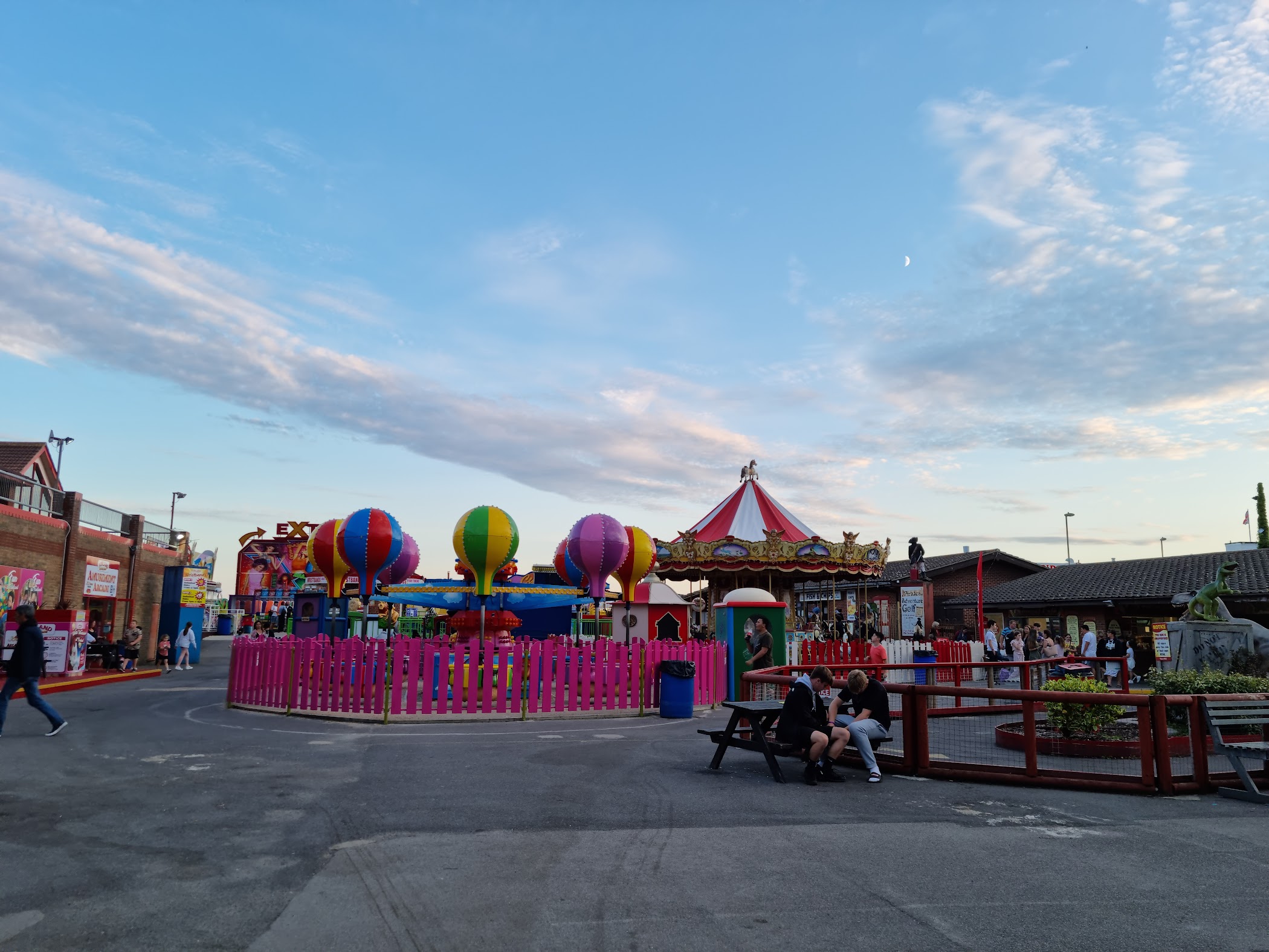 Fun Funland Funland Amusement Parks – TortoisePath | United Kingdom 🇬🇧