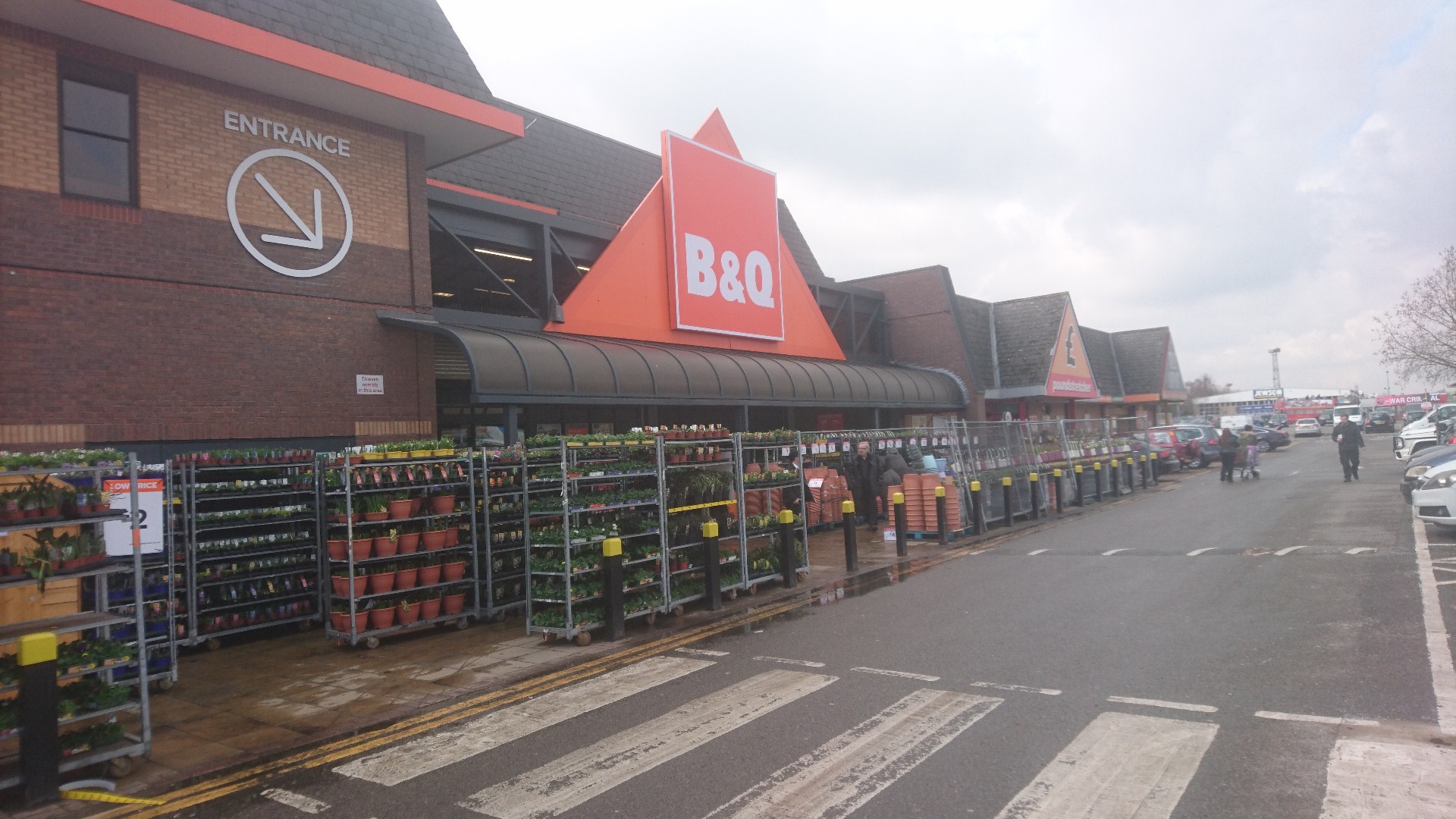 B&Q | Cricklewood — London