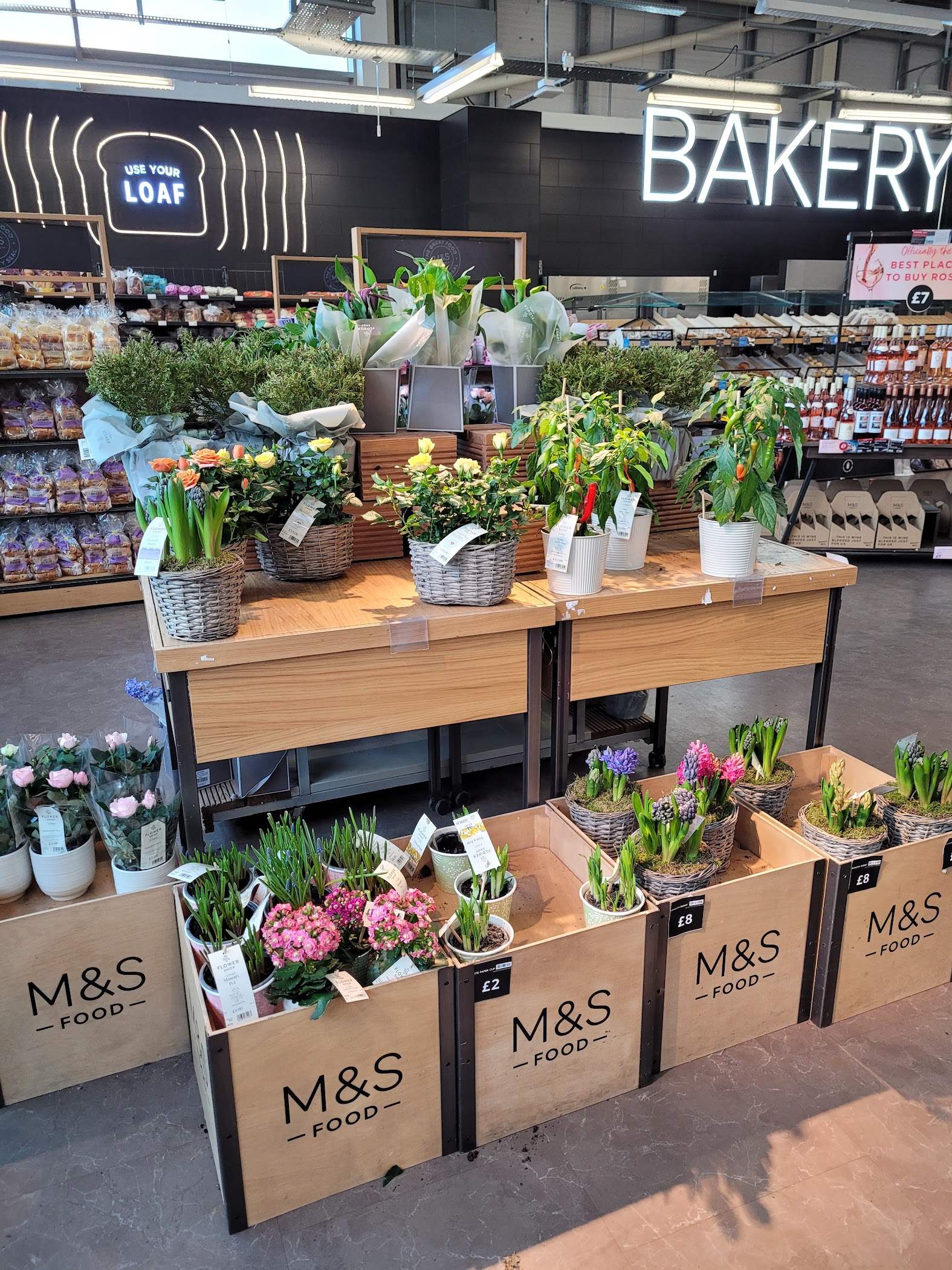 M&S | Foodhall | Reading — Woodley