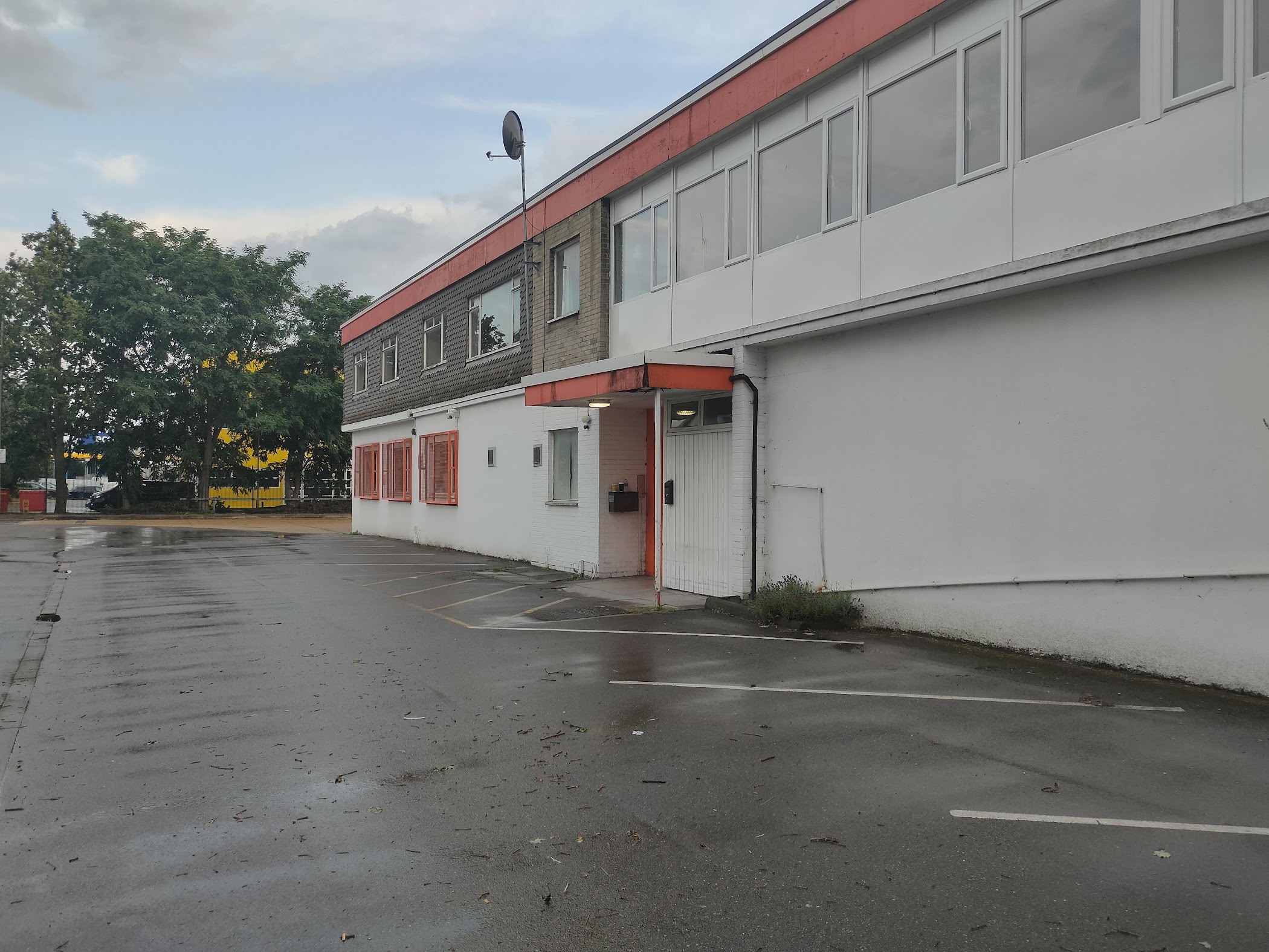Booker | Byfleet — Byfleet