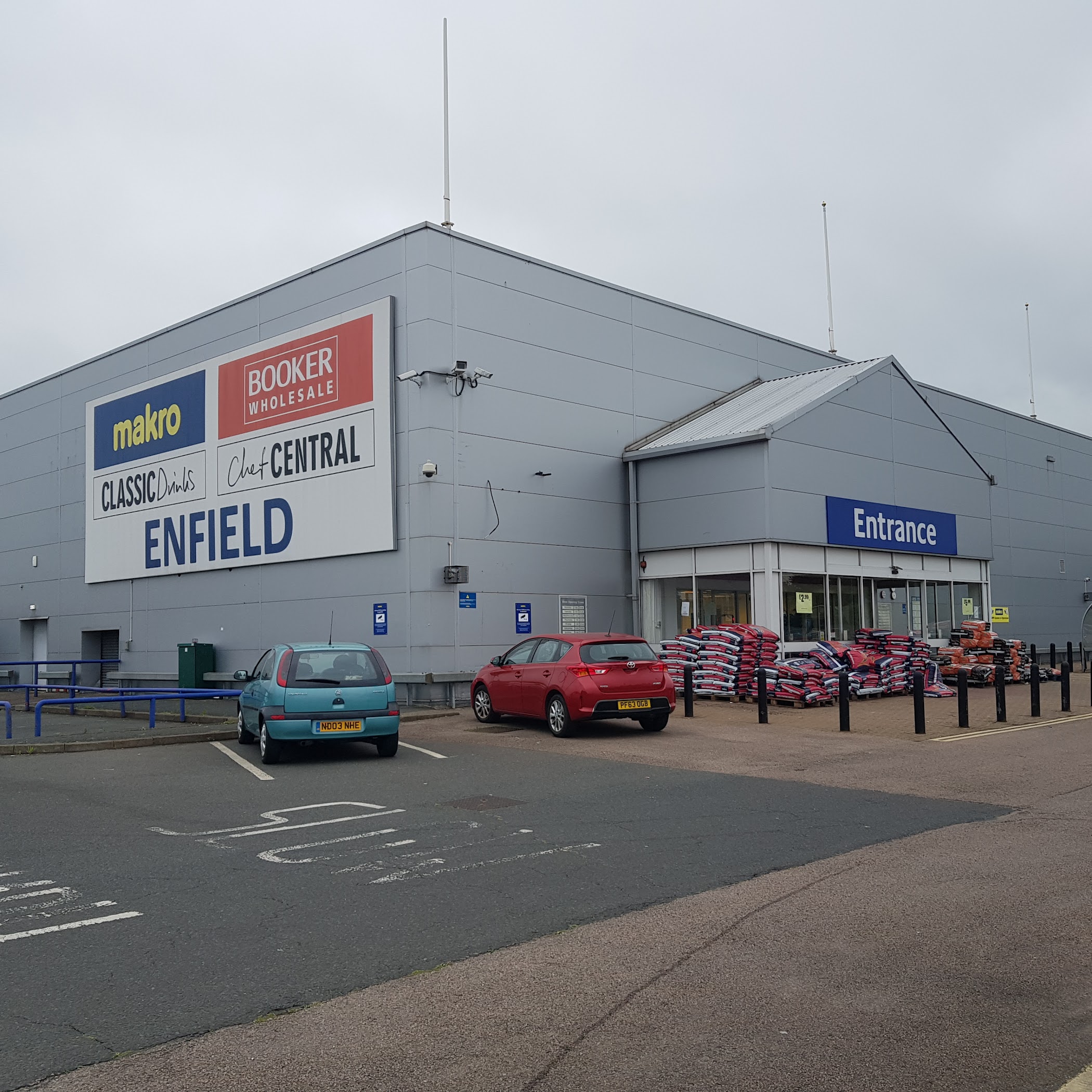 Makro | Enfield
