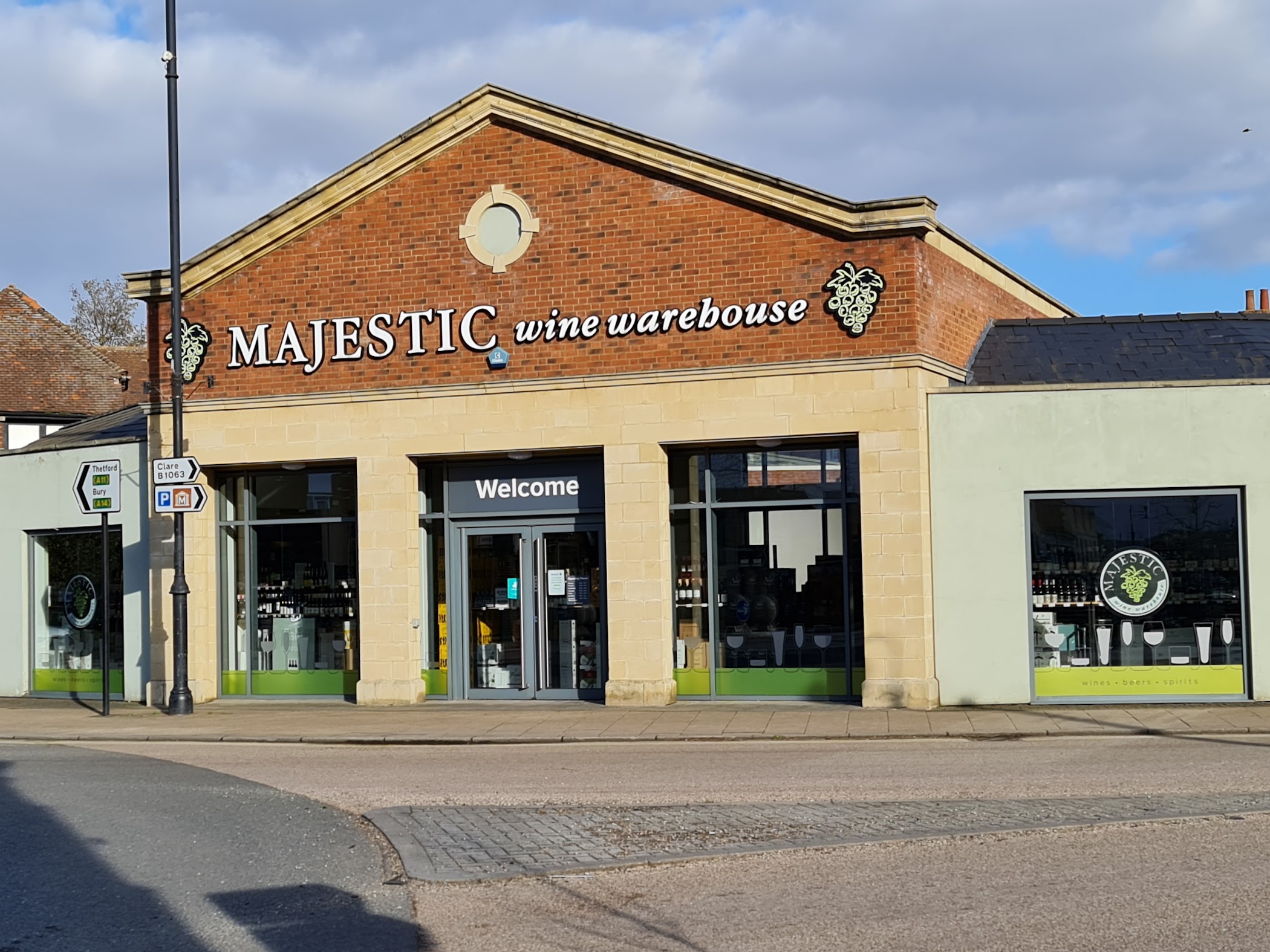 Majestic Wine | Newmarket