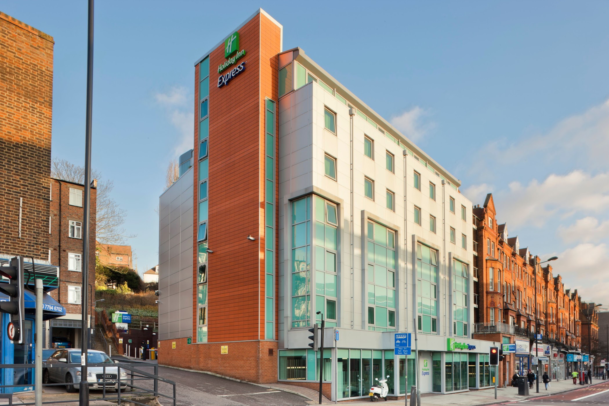Holiday Inn | Express | London | Swiss Cottage | an IHG Hotel