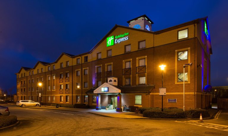 Holiday Inn | Express | Stoke on Trent | an IHG Hotel