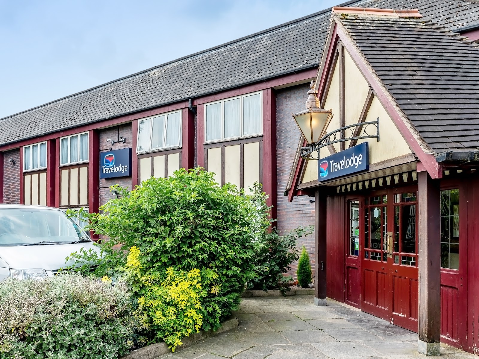 A first look at Travelodge Stoke-on-Trent Trentham, showing the kind of practical arrival and stay setup it offers in Stoke-on-Trent.
