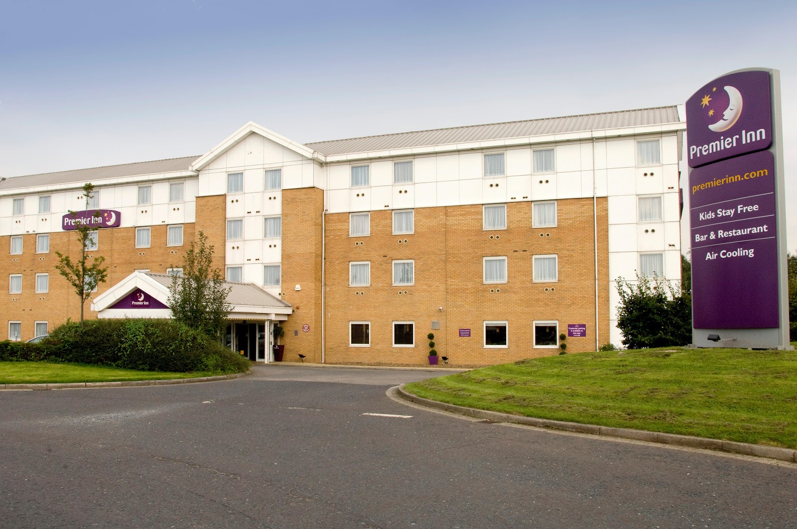 Premier Inn Leeds City Elland Road